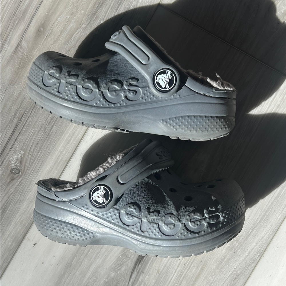 CROCS Kids Gray Fleece-Lined Shoes